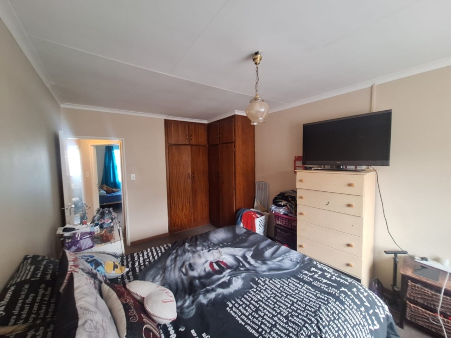 3 Bedroom Property for Sale in Langenhovenpark Free State